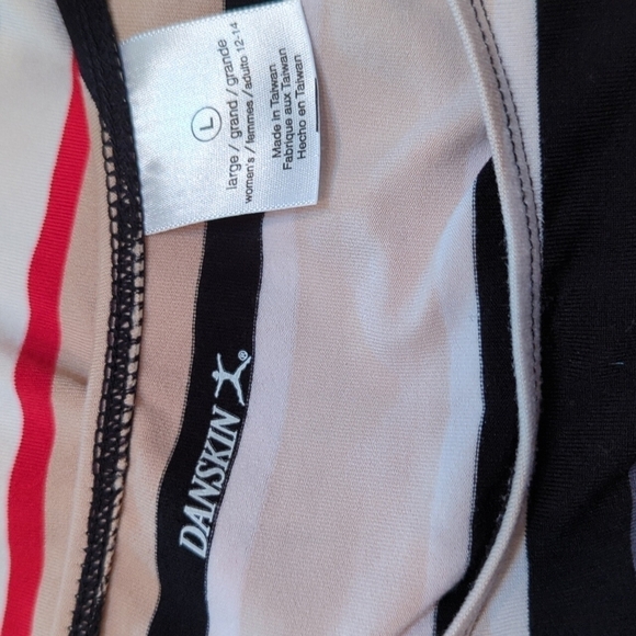 Danskin Women's Striped Performance Crop Top Size Large - Picture 3 of 3